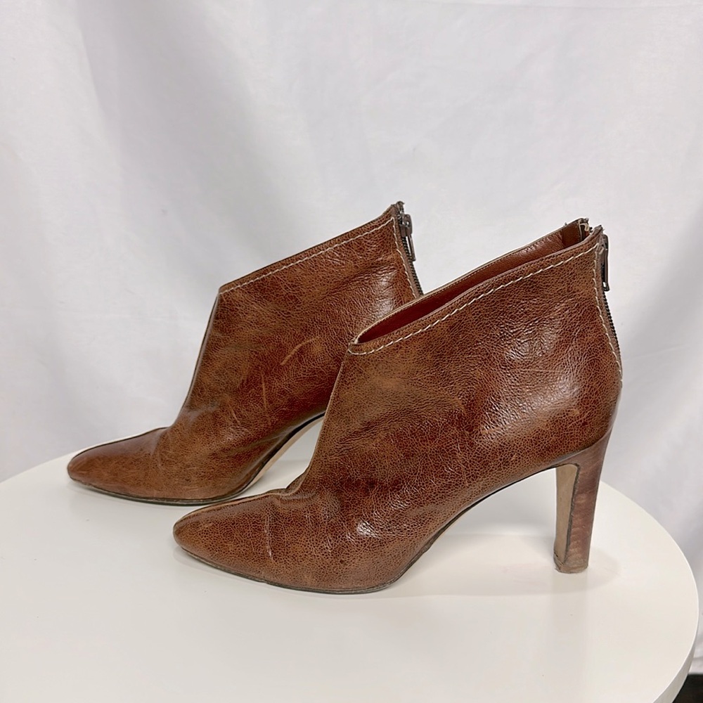Manolo Blahnik Ankle Booties | Size 36.5